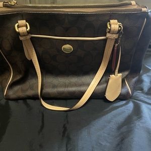 Great Coach Fall purse🤎